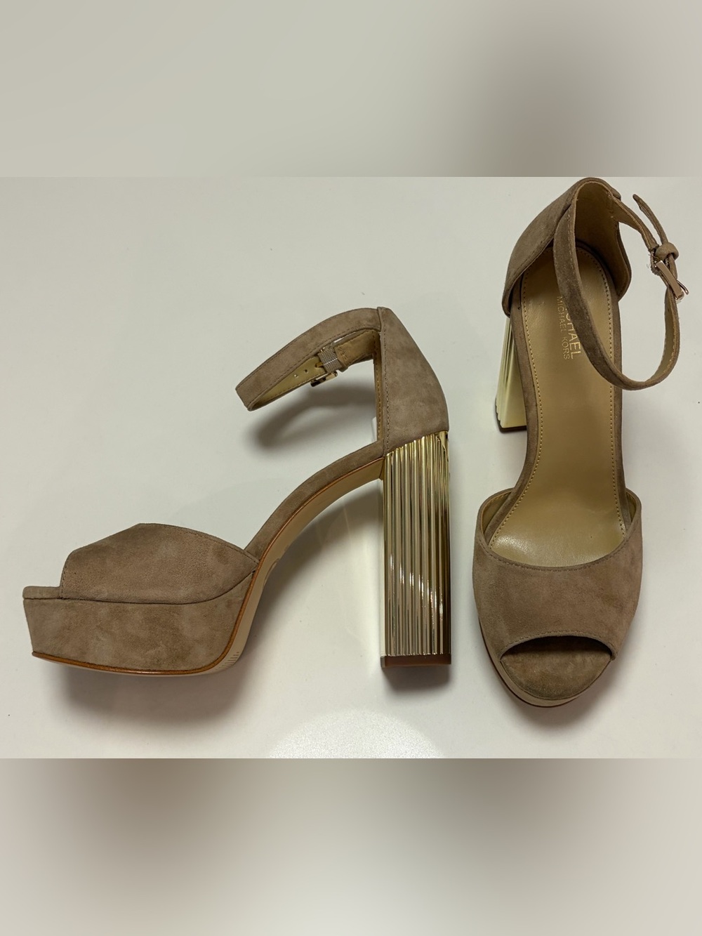 Michael Kors Tan Suede Block Heels with Ribbed Gold Metallic Heel Size 8
